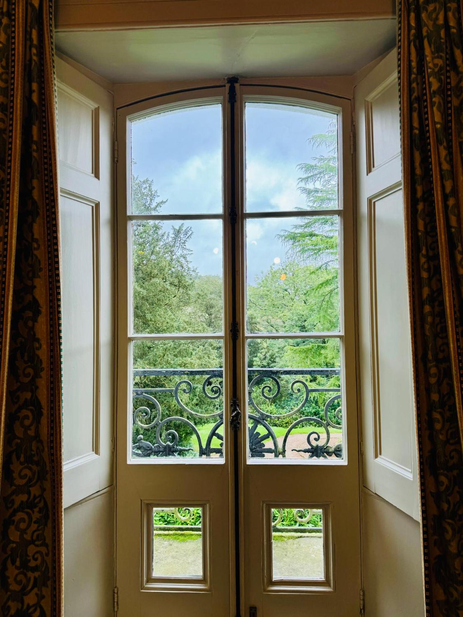The Falcondale At 람피터 객실 사진